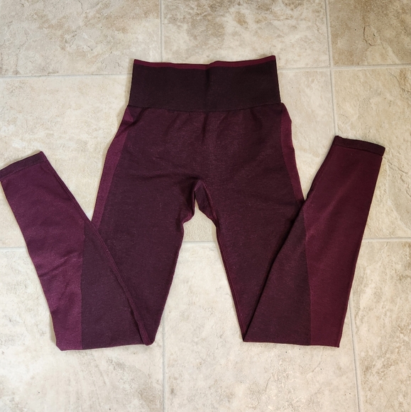 Victoria Secret Pink Seamless Leggings - Size XS - Picture 6 of 6